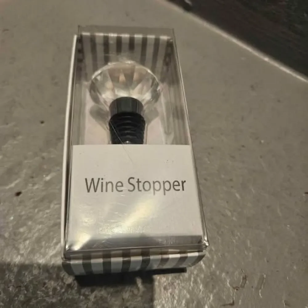 Crystal Diamond Wine Stopper